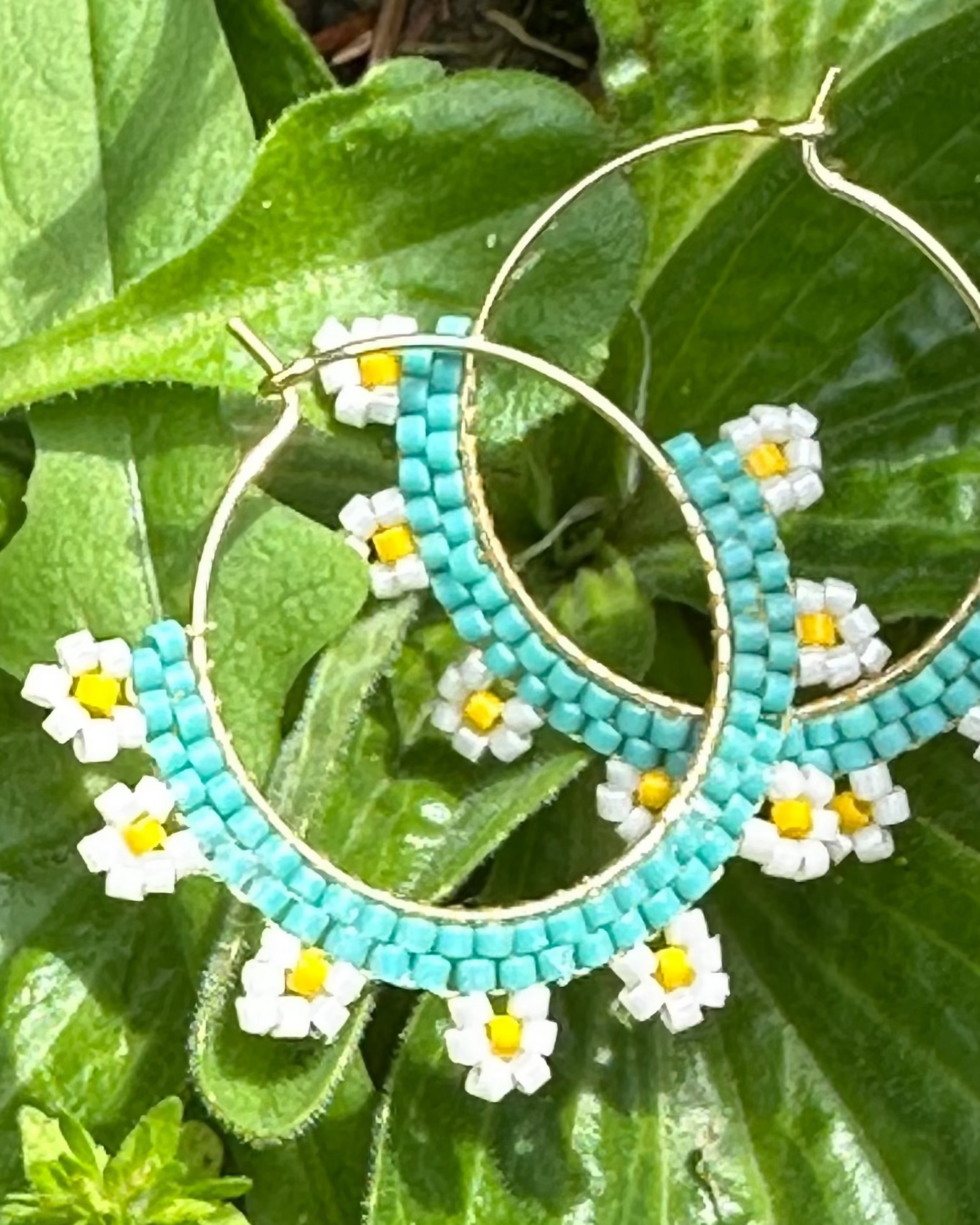 Créoles Daisy – Perles Miyuki tissées à la main