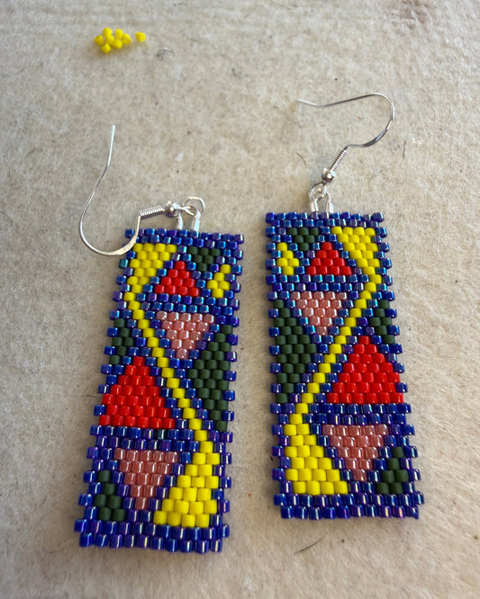 Boucles d’oreilles tissées a la main "Aura Graphique"