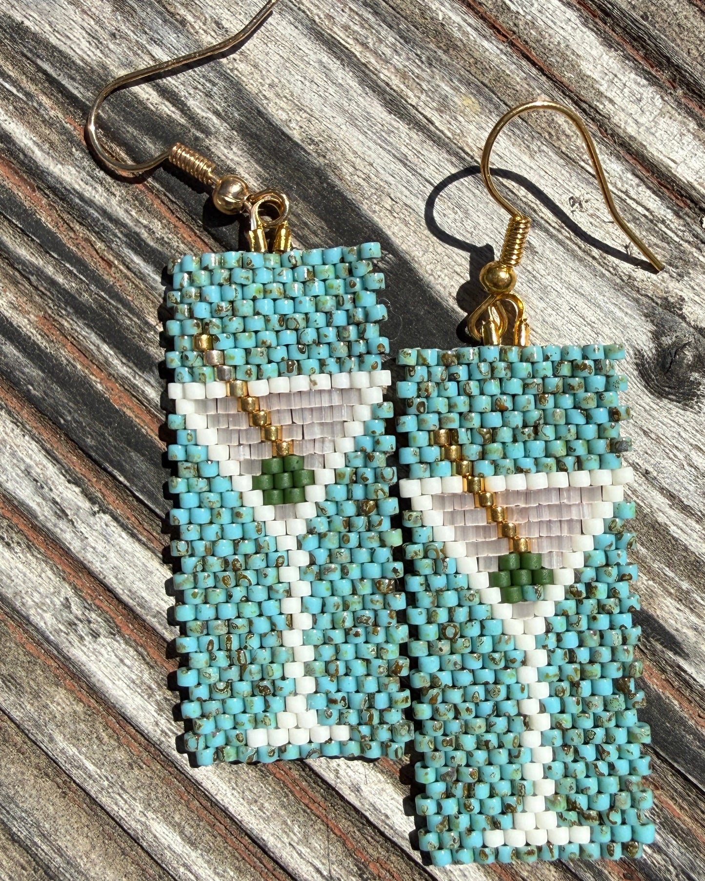 Boucles d'oreilles tisser a la main "Cocktails & Olives"